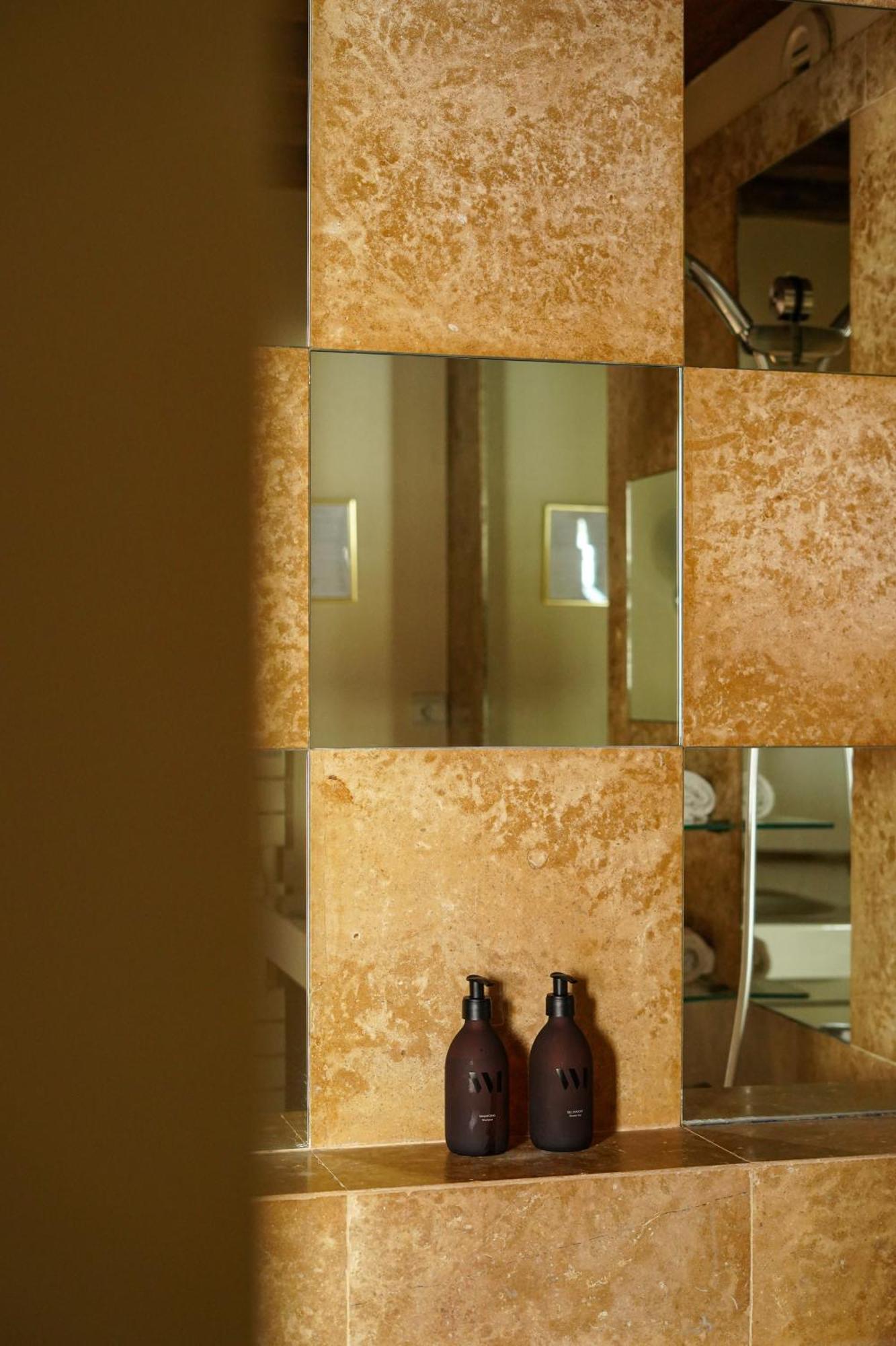 L'Absinthe Hotel Honfleur Dış mekan fotoğraf